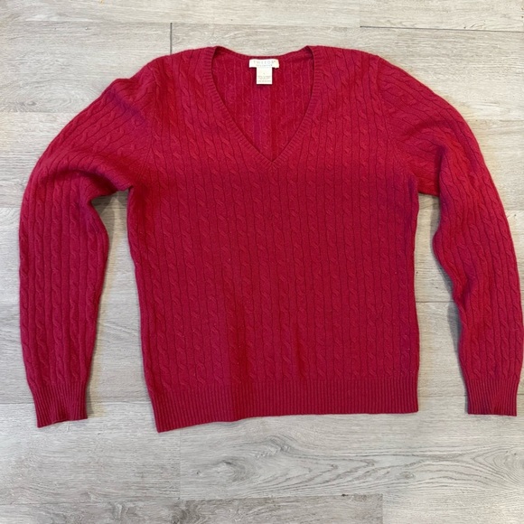 Tweeds Women's L Cashmere Cable Knit V-Neck Sweater Raspberry, Long Sleeve - Picture 1 of 4